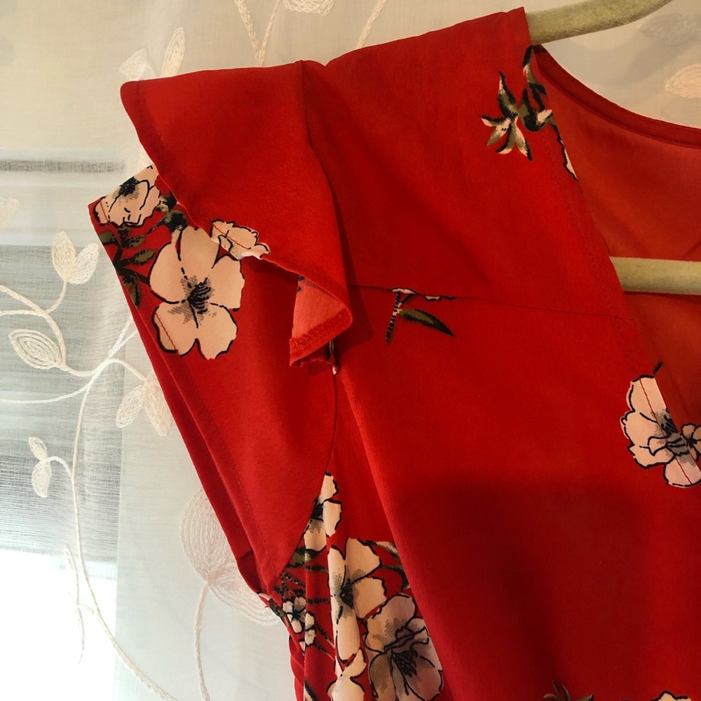 NEW Red Floral Print Surplice Romper - Picture 2 of 4